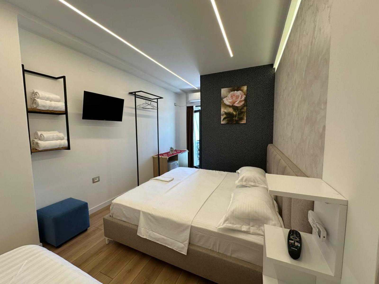 Hotel Europa Krujë Extérieur photo